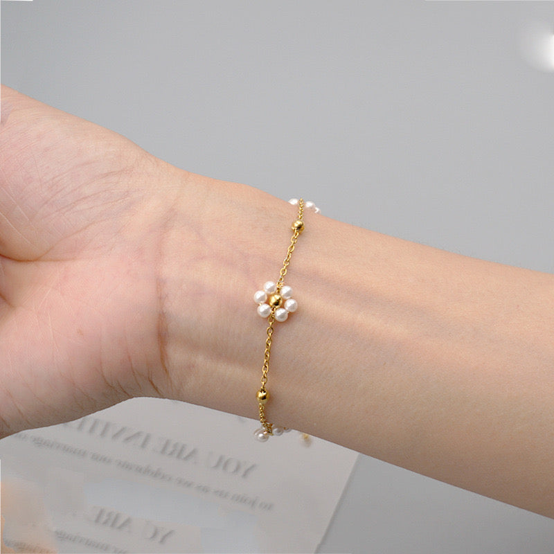 Daisy Flower Stainless Steel 18K Gold Plated Bracelet